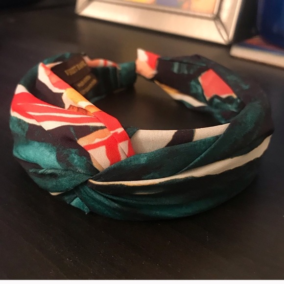 Anthropologie Accessories - Gorgeous Anthropologie Headband